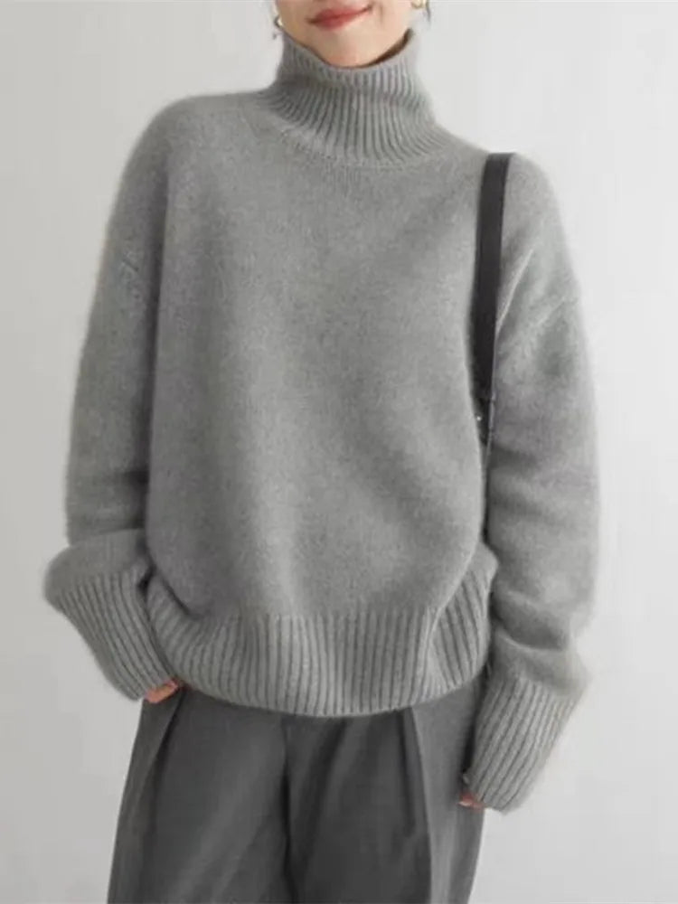 IZZY- TURTLENECK COMFY SWEATER