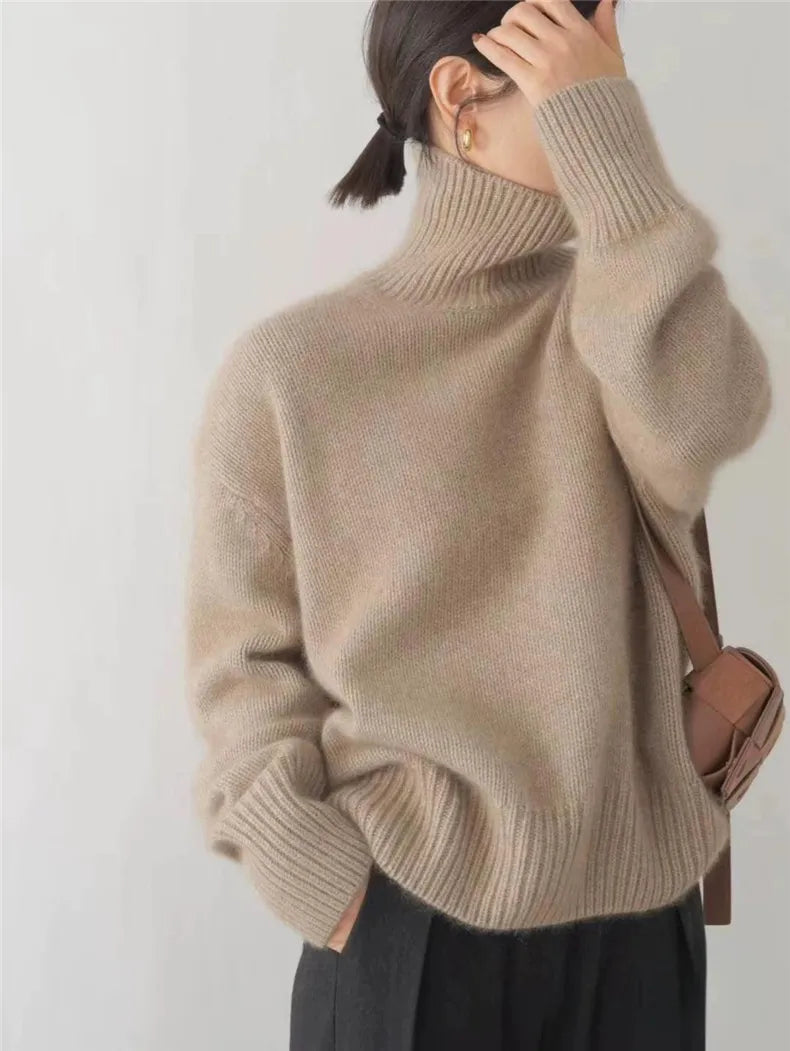 IZZY- TURTLENECK COMFY SWEATER